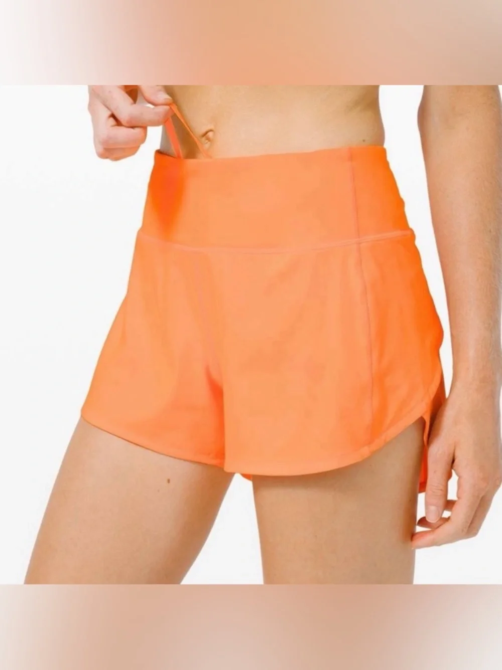 NEW Lululemon Speed Up MR Short 4” Lined in Neon Orange
In original packaging - Picture 1 of 4